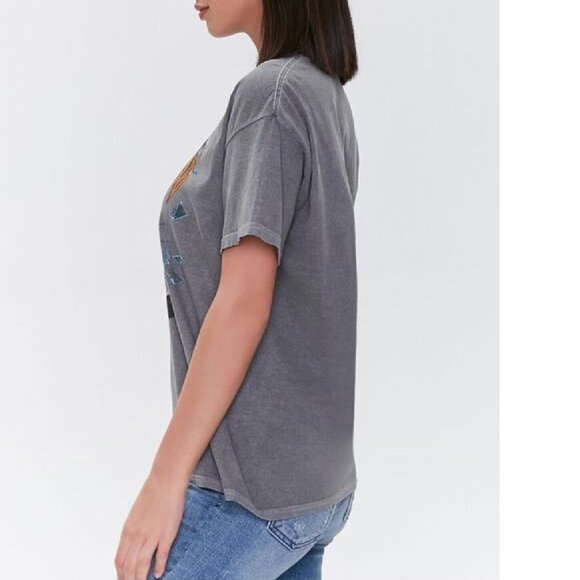 Def Leppard On Through The Night Boyfriend Official T-Shirt S/M fits M NWT - Picture 3 of 4